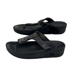 FitFlop Womens Black Patent Thong Sandals Size 7